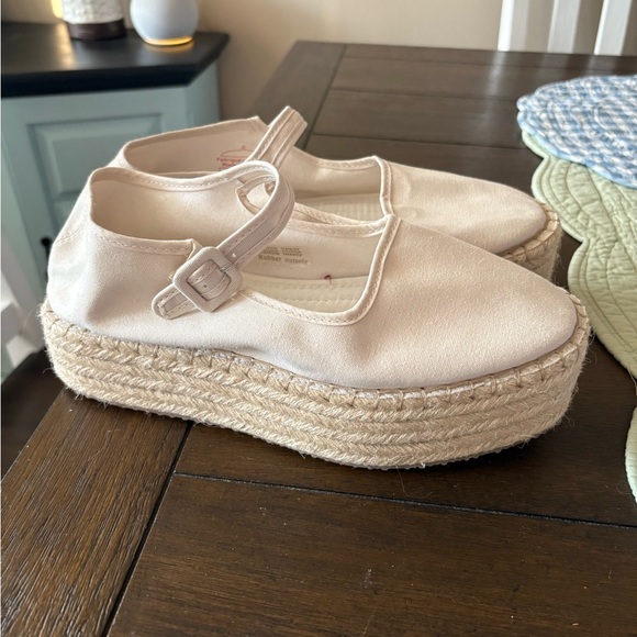 Urban Outfitters mary Jane Shoes - Picture 3 of 7